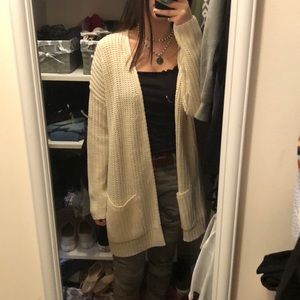 ⭐️NWT Cream Cardigan